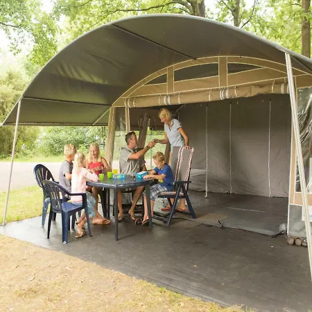 Country Camp Camping De Boshoek * פורטהאוזן